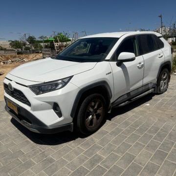 טויוטה RAV4