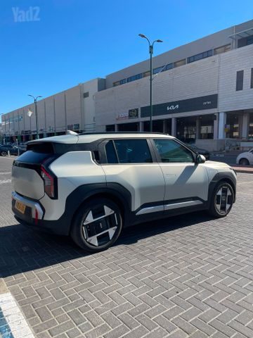 קיה EV3