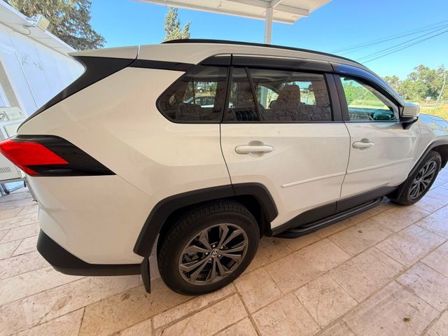טויוטה RAV4