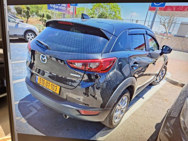 מודעת רכב מאזדה CX-3