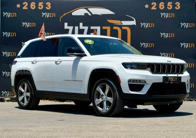 מודעת רכב ג'יפ גרנד צ'ירוקי