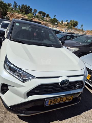 מודעת רכב טויוטה RAV4