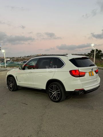 ב מ וו X5