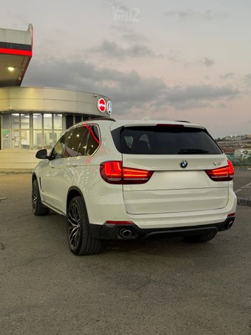 ב מ וו X5