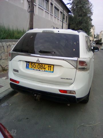 מיצובישי אאוטלנדר