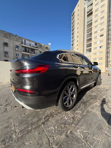 ב מ וו X4