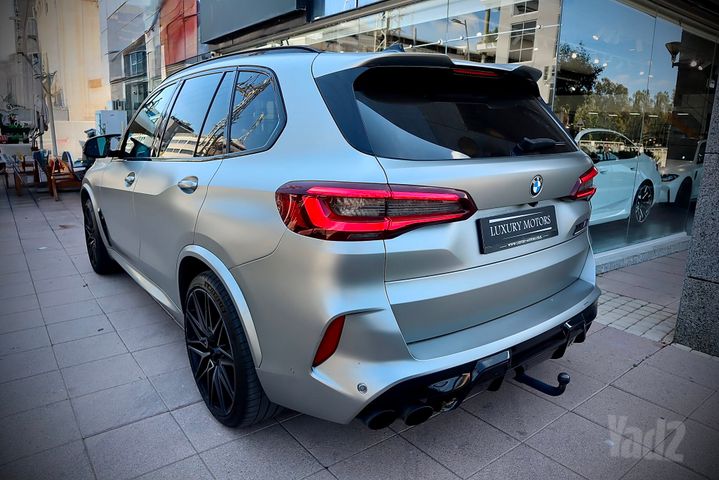 ב מ וו X5