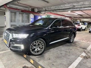מודעת רכב אאודי Q7