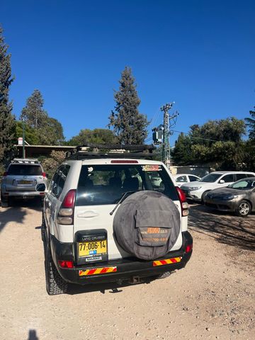 טויוטה לנד קרוזר