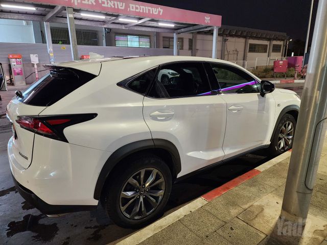 לקסוס NX