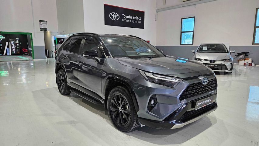 טויוטה RAV4