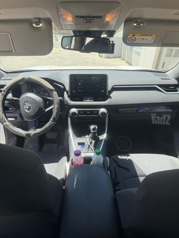 טויוטה RAV4