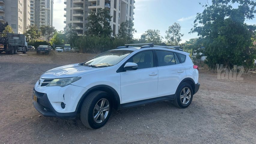 טויוטה RAV4