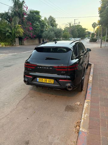 ג'נסיס GV70