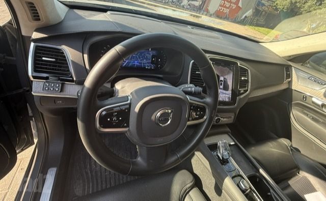 וולוו XC90