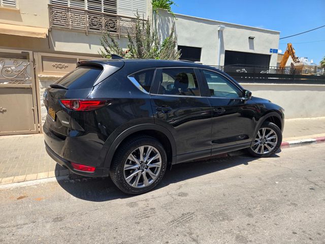 מודעת רכב מאזדה CX-5