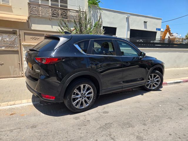 מודעת רכב מאזדה CX-5