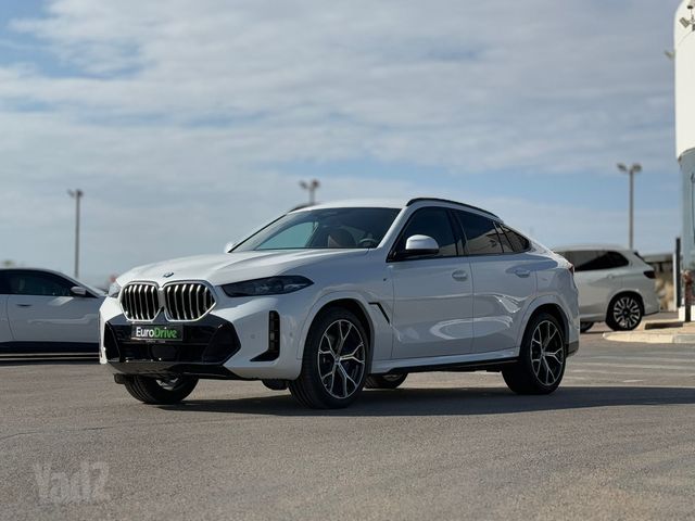 ב מ וו X6