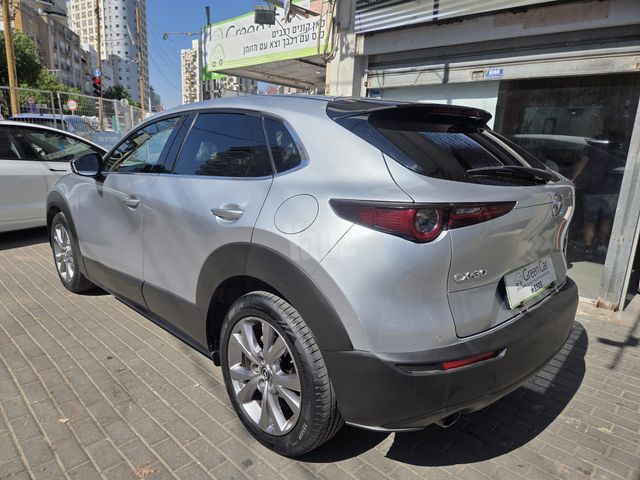 מאזדה CX-30