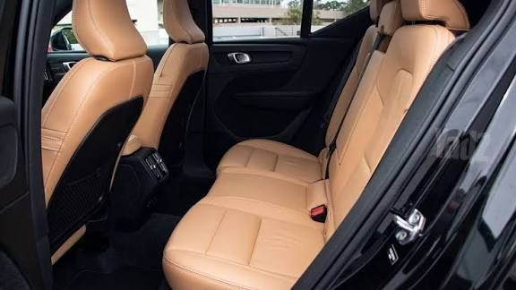 וולוו XC40