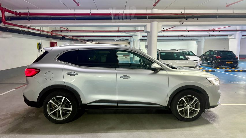 מודעת רכב אם ג'י EHS PHEV 2
