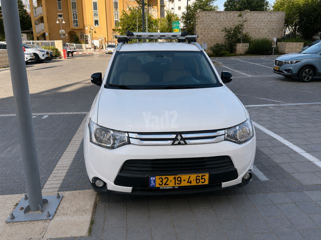 מיצובישי אאוטלנדר