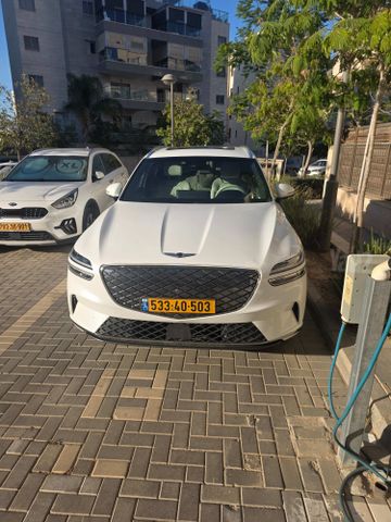 ג'נסיס GV70