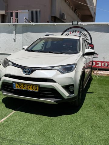 מודעת רכב טויוטה RAV4