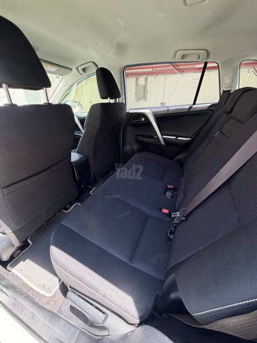 טויוטה RAV4