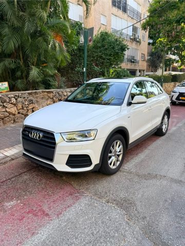 אאודי Q3