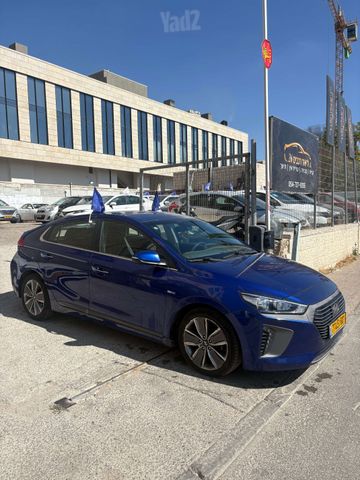 יונדאי איוניק