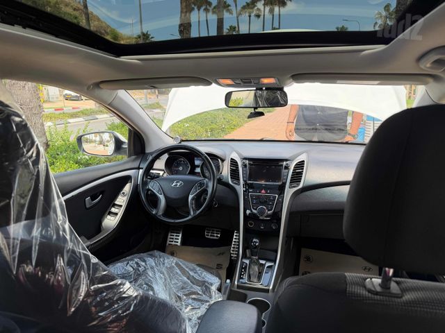 יונדאי i30