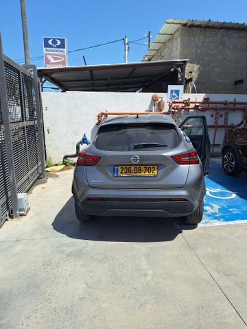 מודעת רכב ניסאן ג'וק