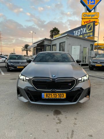 מודעת רכב ב מ וו I5