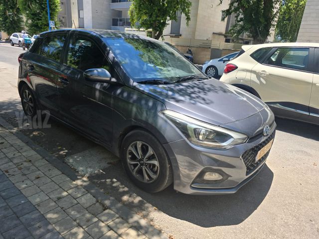 יונדאי i20