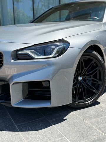 ב מ וו M2