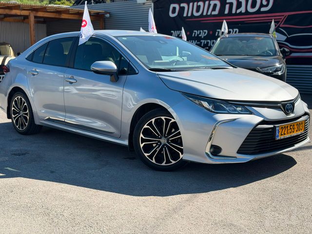 טויוטה קורולה
