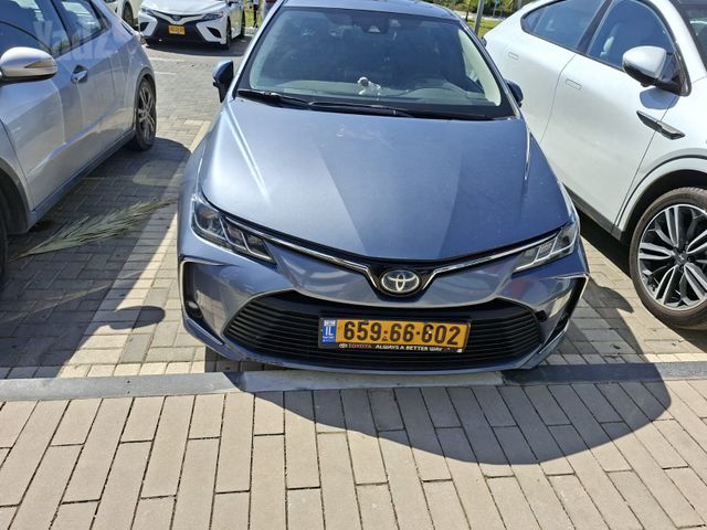 מודעת רכב טויוטה קורולה