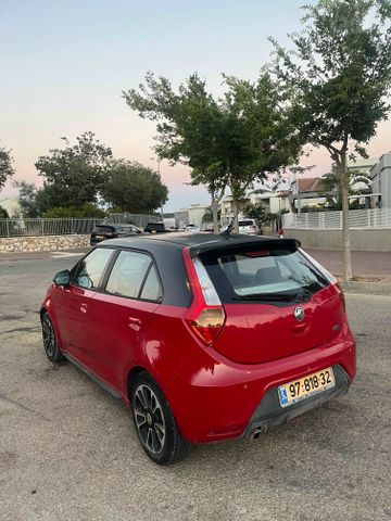 אם ג'י MG3