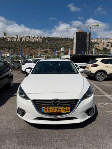מודעת רכב מאזדה 3