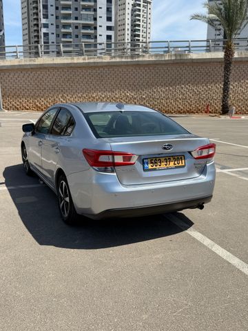 סובארו אימפרזה
