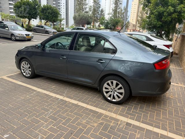 סיאט טולדו