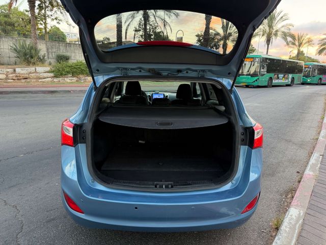 יונדאי i30