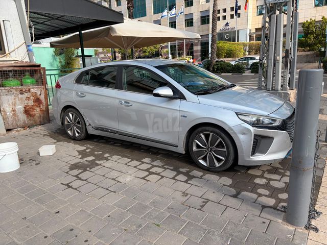 יונדאי איוניק