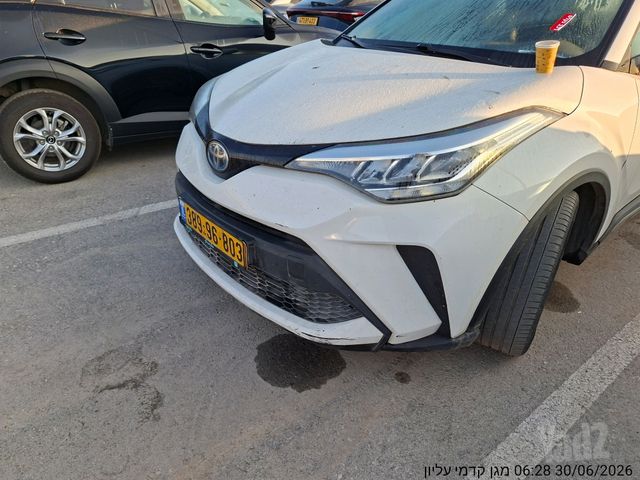 מודעת רכב טויוטה C-HR
