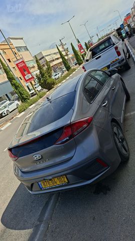 יונדאי איוניק