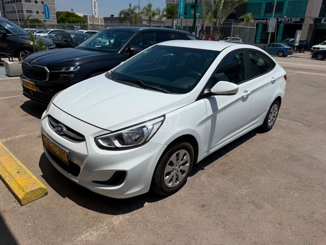 יונדאי אקסנט i25