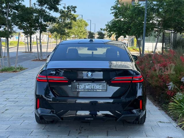 ב מ וו I5