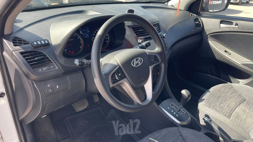 יונדאי אקסנט i25