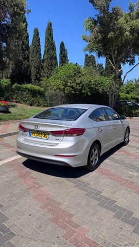 יונדאי אלנטרה